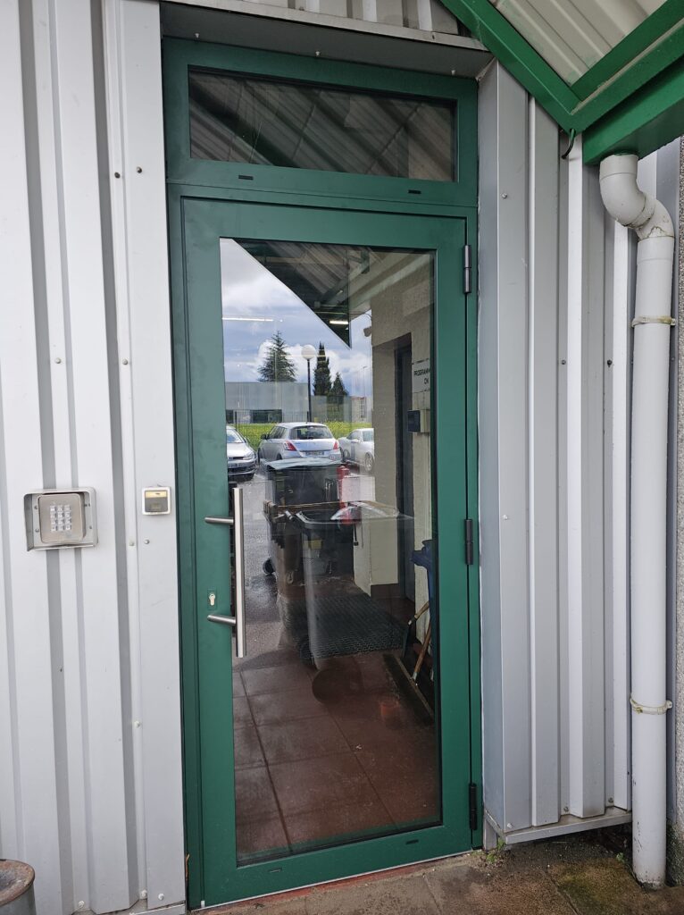 Porte lourde entrée usine