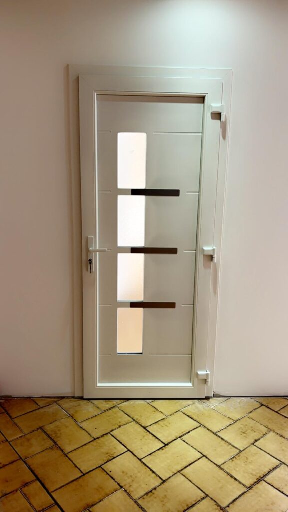 Porte entrée pvc